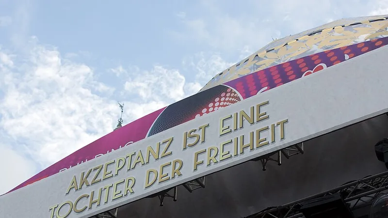 Izvođač na bini velike arene